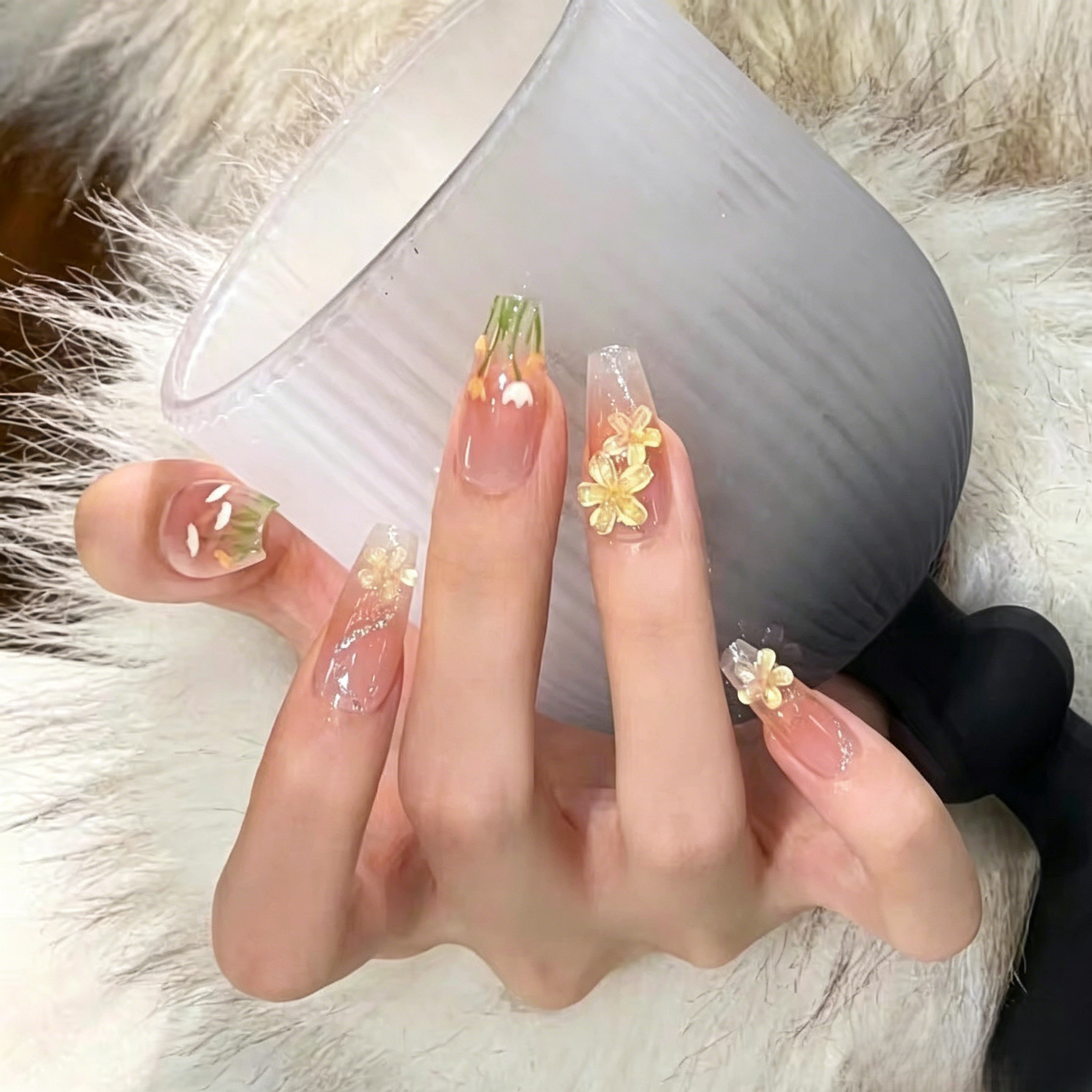 Tulip Hand Painted Yellow Floral Reusable Handmade Press On Nails.EP-0015