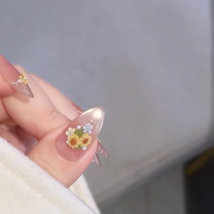 Oriental Floral Nude Press On Nails, Luxury Long Nails with Gold Zircon, Elegant Chinese Style Nail Art.EP-0001